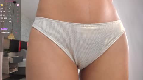 Snapshot of lili_foxy chatting on 02/19/25, 03:27 lili online show from 02/19/25, 03:27
