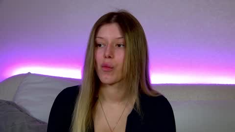 Mia online show from 01/28/25, 06:27