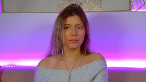 Mia online show from 02/06/25, 12:37