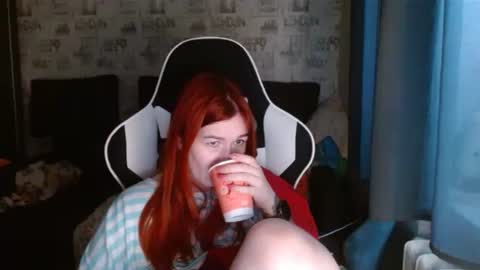 liliawoolf online show from 02/05/25, 11:23