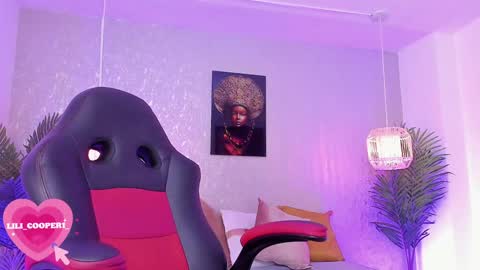 Lili Cooper online show from 01/06/25, 05:27