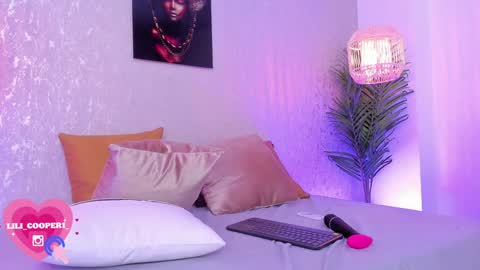 Lili Cooper online show from 01/18/25, 12:46