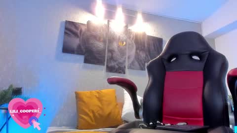 Lili Cooper online show from 02/19/25, 10:53