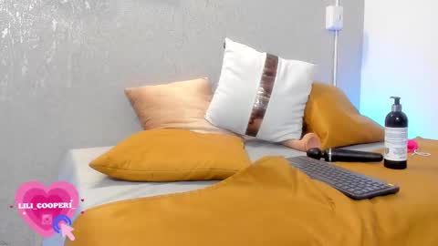 Lili Cooper online show from 02/25/25, 01:30