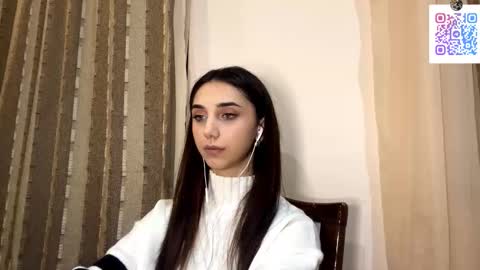 Lina online show from 11/15/25, 10:37