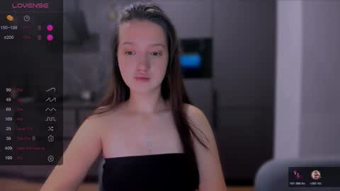             ...  online show from 11/10/25, 03:22