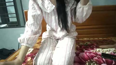 Snapshot of lililove88 chatting on 11/07/25, 11:43 lililove88 online show from 11/07/25, 11:43