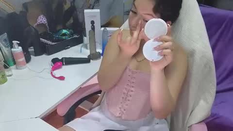 Snapshot of lilimini032 chatting on 10/21/25, 07:47 lilimini online show from 10/21/25, 07:47