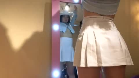 Snapshot of lilimini032 chatting on 10/29/25, 08:32 lilimini online show from 10/29/25, 08:32