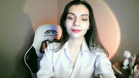 Snapshot of lilirose_x chatting on 12/30/24, 07:32 lilirose online show from 12/30/24, 07:32