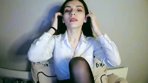 Snapshot of lilirose_x chatting on 01/03/25, 06:57 lilirose online show from 01/03/25, 06:57