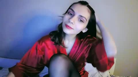 Snapshot of lilirose_x chatting on 01/11/25, 07:05 lilirose online show from 01/11/25, 07:05