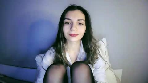 Snapshot of lilirose_x chatting on 02/07/25, 03:08 lilirose online show from 02/07/25, 03:08