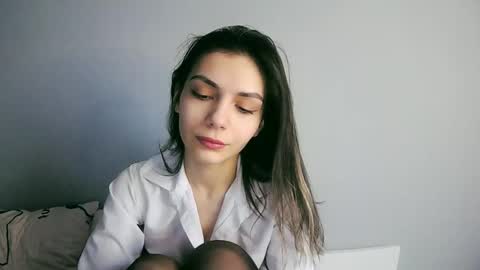 Snapshot of lilirose_x chatting on 02/18/25, 02:06 lilirose online show from 02/18/25, 02:06