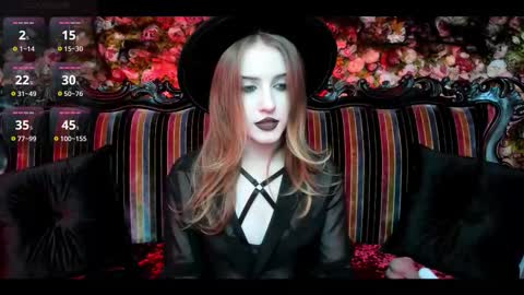 lilit_el_ online show from 10/23/25, 09:02