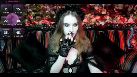 lilit_el_ online show from 11/01/25, 11:51