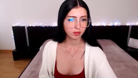 Snapshot of lilit_lov chatting on 10/22/25, 10:26 Lilit online show from 10/22/25, 10:26