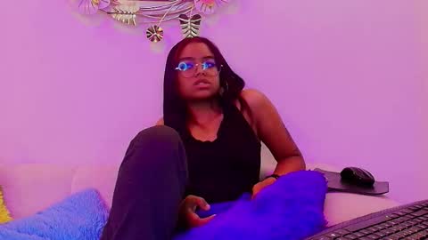 lilith_and_draven online show from 10/21/25, 09:59