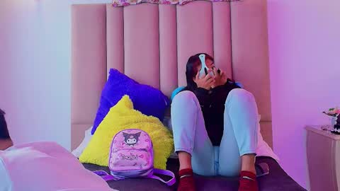 lilith_and_draven online show from 10/25/25, 02:24