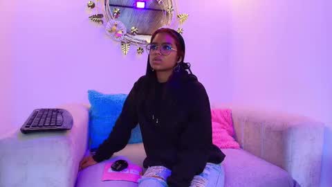 lilith_and_draven online show from 11/05/25, 08:42