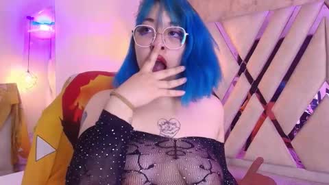   online show from 10/04/25, 08:18