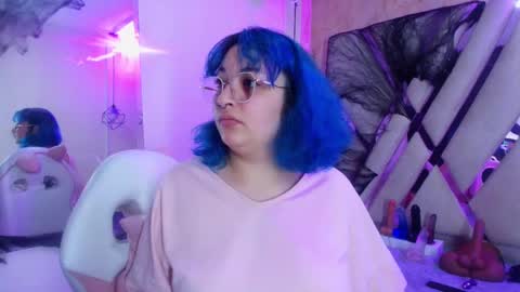   online show from 11/02/25, 07:49