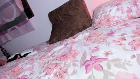 Lili online show from 11/05/25, 02:55