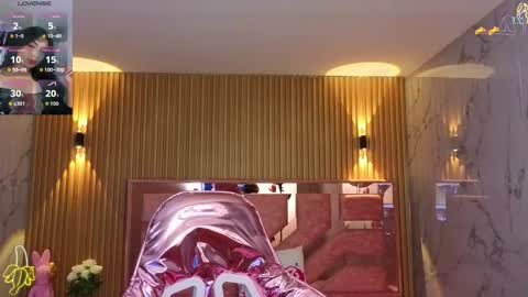 Lilith  online show from 10/25/25, 03:47