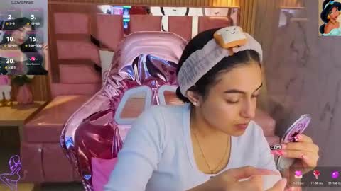 Lilith  online show from 11/06/25, 03:18