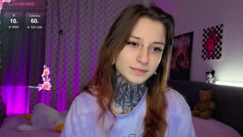 lilith_poison online show from 10/17/25, 06:32