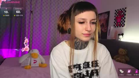 lilith_poison online show from 10/29/25, 06:20