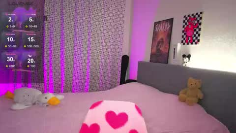 lilith_poison online show from 11/22/25, 06:07