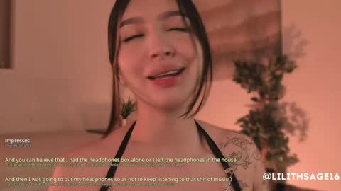 lilith_sage_ online show from 09/18/25, 12:18