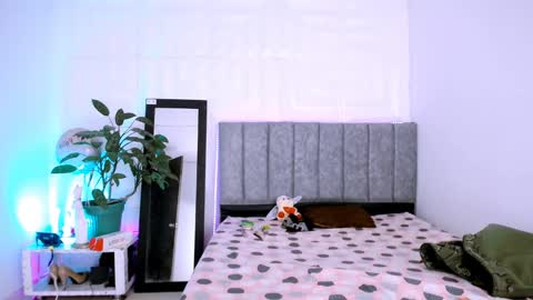 Snapshot of lilith_skinny1 chatting on 09/18/25, 04:58 Lilith online show from 09/18/25, 04:58