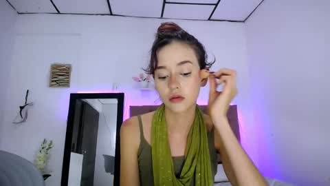 Snapshot of lilith_skinny1 chatting on 11/09/25, 02:43 Lilith online show from 11/09/25, 02:43