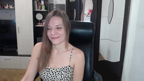 lilith small21 online show from 10/11/25, 09:08