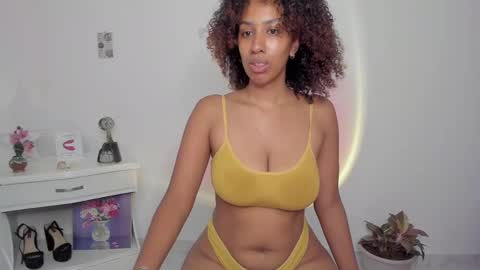Snapshot of lilith_vision chatting on 02/16/25, 03:58 Alejandra online show from 02/16/25, 03:58