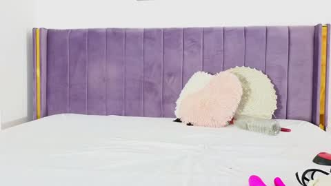 Lily online show from 01/09/25, 05:11