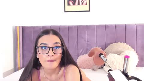 Lily online show from 02/10/25, 06:24