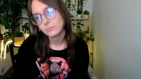 Snapshot of lilithiscute chatting on 10/01/25, 10:05 lilithiscute online show from 10/01/25, 10:05