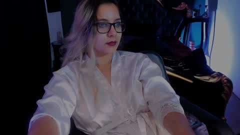 Snapshot of lilithmystic01 chatting on 01/17/25, 11:17 lilithmystic01 online show from 01/17/25, 11:17