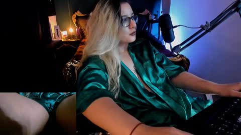 Snapshot of lilithmystic01 chatting on 01/19/25, 11:56 lilithmystic01 online show from 01/19/25, 11:56