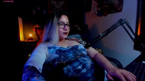Snapshot of lilithmystic01 chatting on 02/02/25, 02:59 lilithmystic01 online show from 02/02/25, 02:59