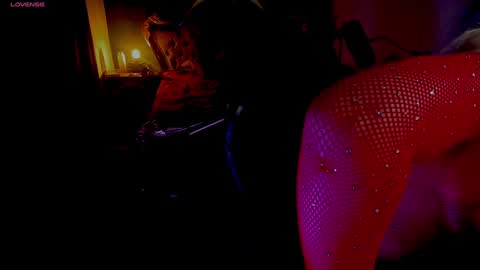 Snapshot of lilithmystic01 chatting on 02/05/25, 12:53 lilithmystic01 online show from 02/05/25, 12:53
