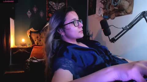 Snapshot of lilithmystic01 chatting on 02/20/25, 09:09 lilithmystic01 online show from 02/20/25, 09:09