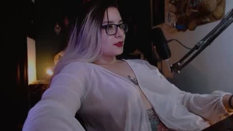 Snapshot of lilithmystic01 chatting on 02/24/25, 10:14 lilithmystic01 online show from 02/24/25, 10:14
