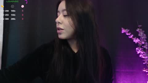 Snapshot of lilithwallkeer chatting on 01/05/25, 07:38 Maria online show from 01/05/25, 07:38