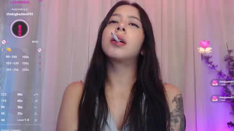 Snapshot of lilithwallkeer chatting on 02/18/25, 06:26 Maria online show from 02/18/25, 06:26