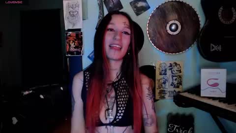 Snapshot of lilithword chatting on 11/25/25, 08:42 Call me Lilith online show from 11/25/25, 08:42