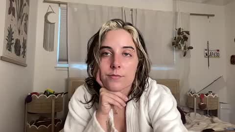 lilldaddysgirl online show from 10/11/25, 07:12